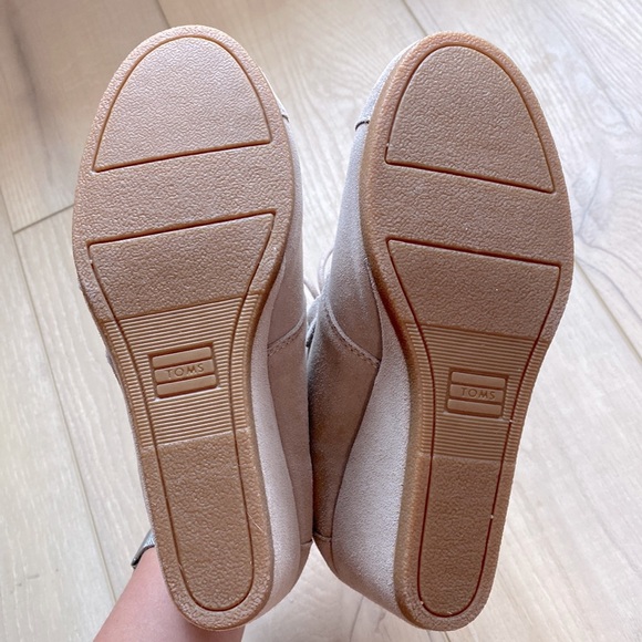 TOMS Kala Wedge Bootie- Size 7 - Picture 6 of 6